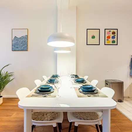 Cozy Modern Riverside - Center - 69m2 شقة