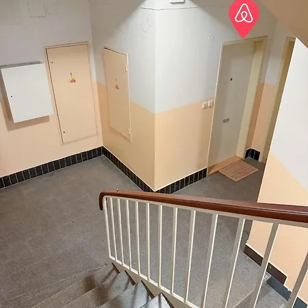 Cozy Modern Riverside - Center - 69m2 아파트